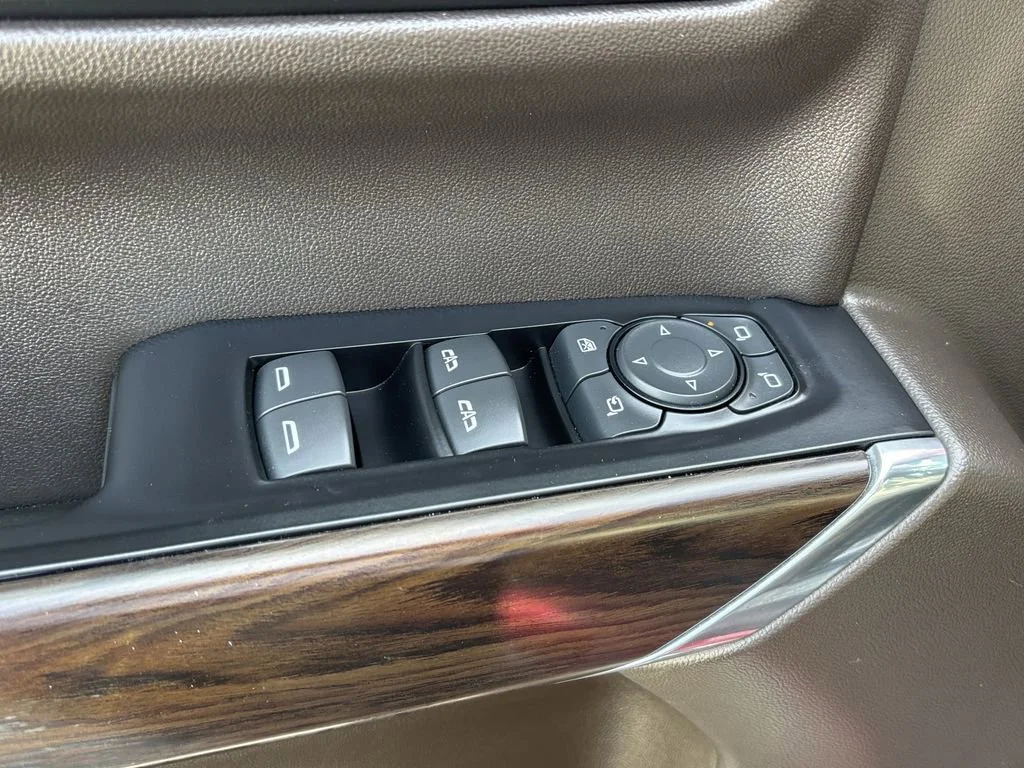 Used 2019 RED QUARTZ TINTCOAT GMC SLT image 15