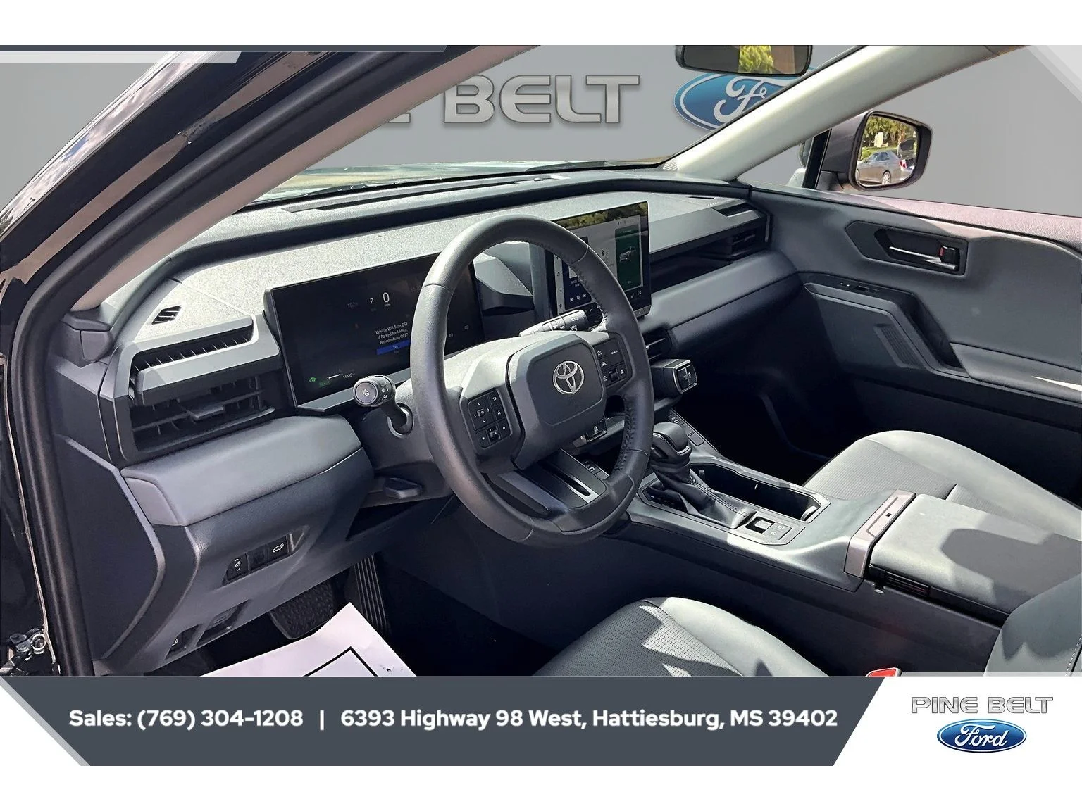 Used 2026 Midnight Black Metallic Toyota XLE Premium image 12