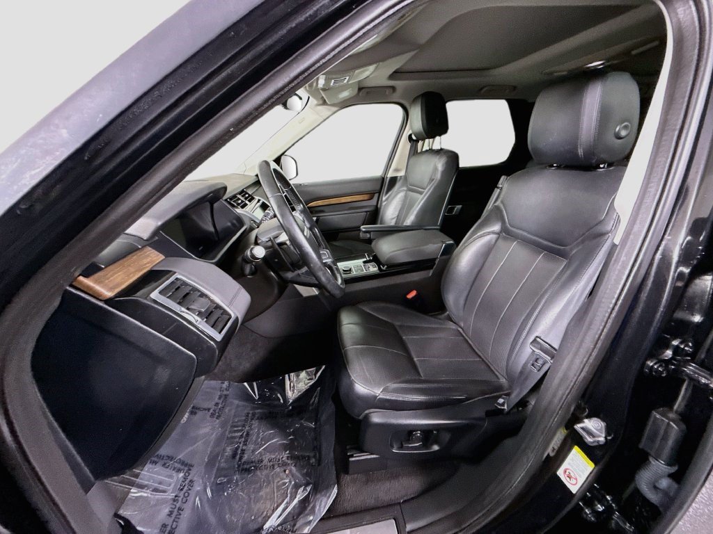 Used 2018 Narvik Black Land Rover HSE image 18