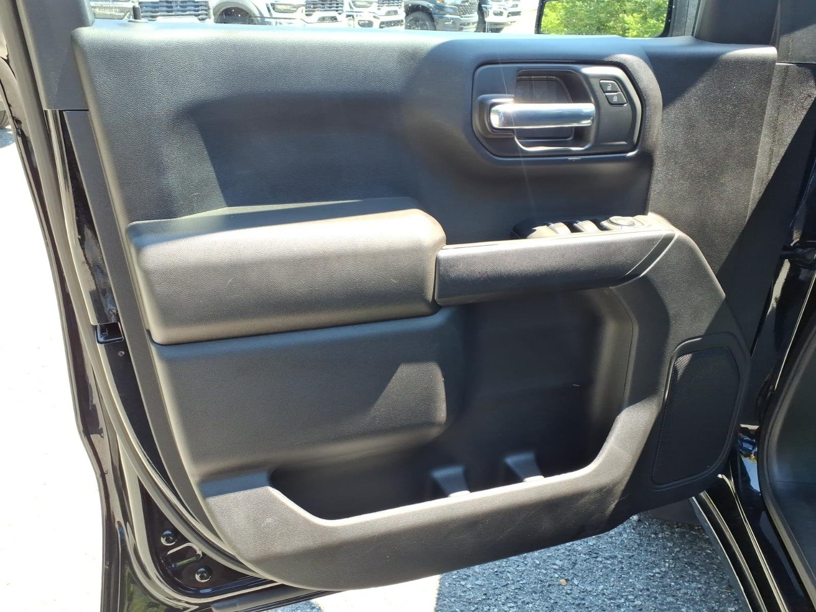 Used 2023 Black Chevrolet Custom image 15