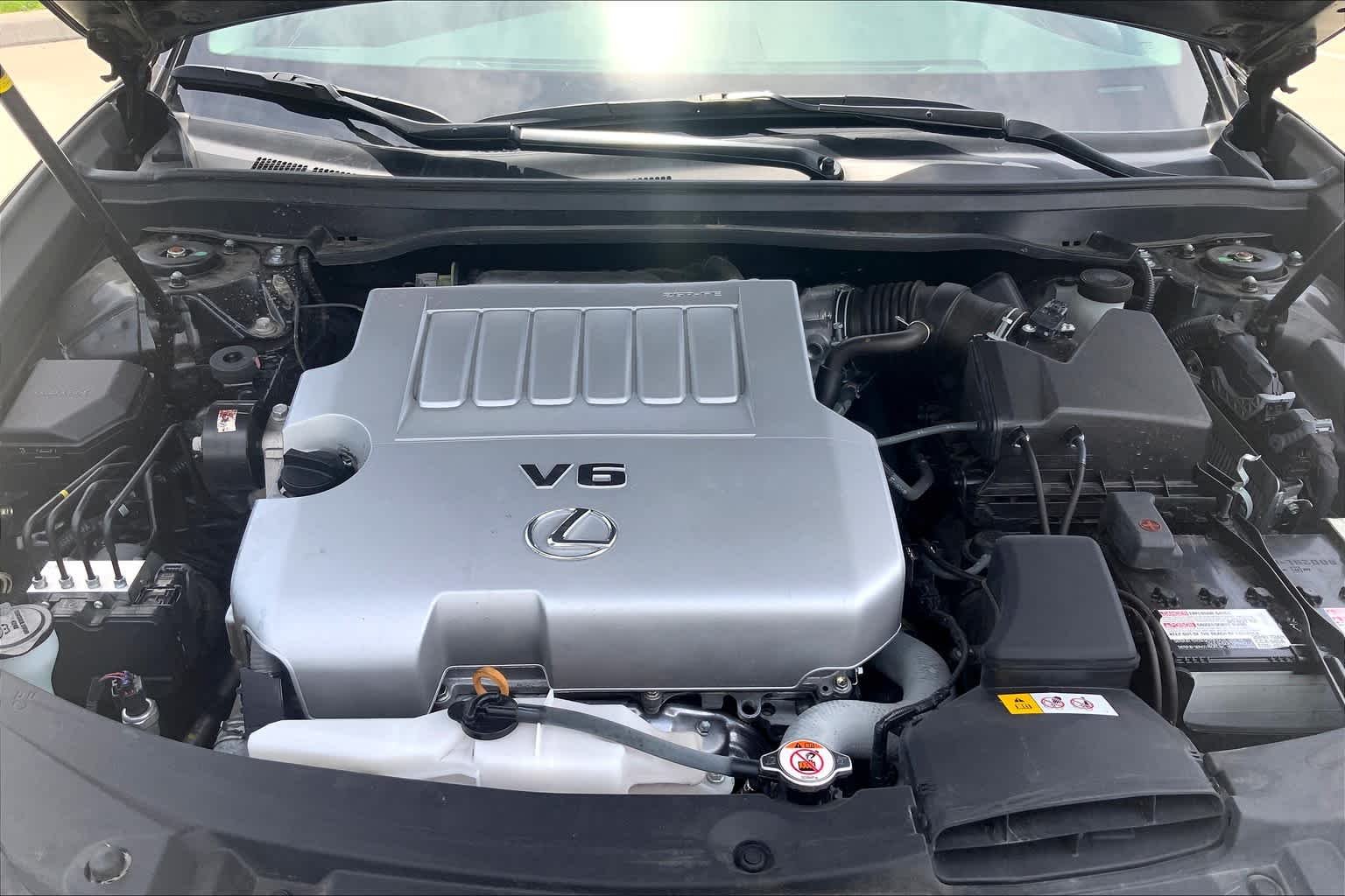Used 2018 Obsidian Lexus  image 31