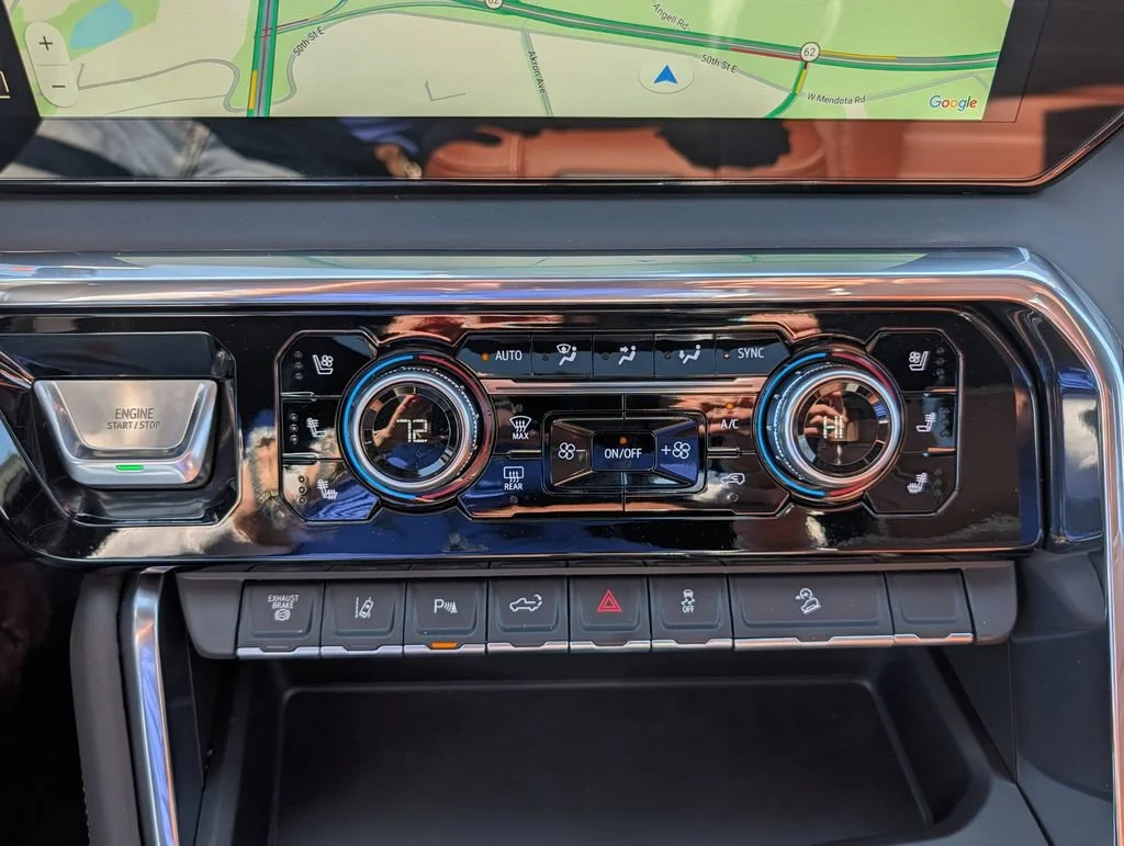 2026 GMC Sierra 3500HD Denali Ultimate - Photo 15