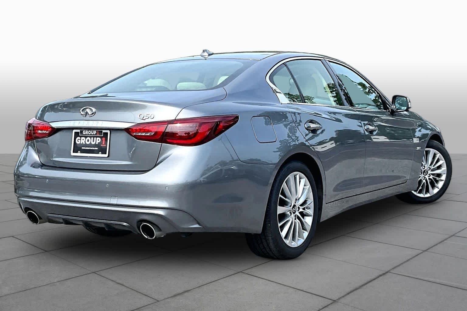 Used 2020 Graphite Shadow INFINITI 3.0t LUXE image 12