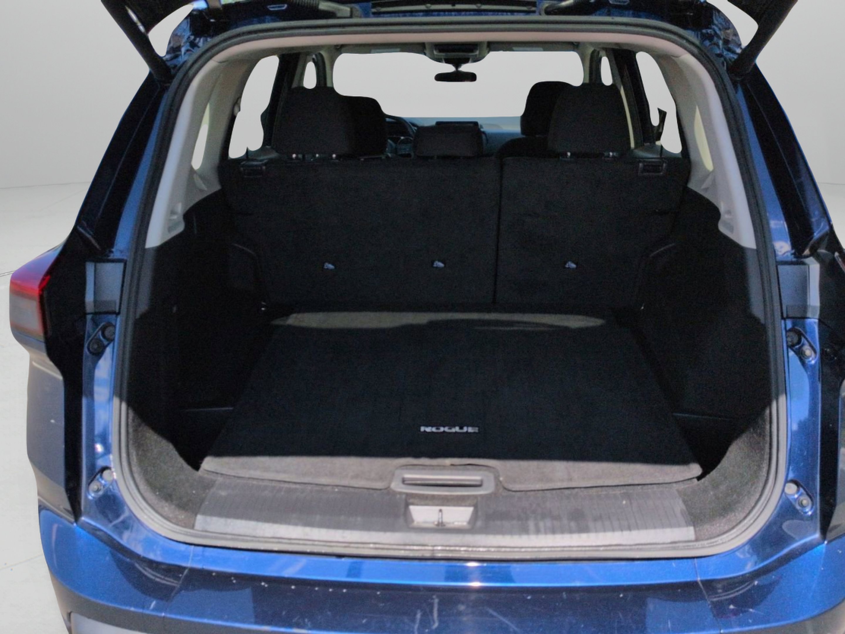 Used 2024 Deep Ocean Blue Pearl Nissan SV image 10