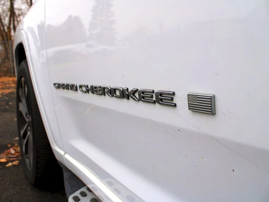 Used 2022 Bright White Clearcoat Jeep Overland image 38