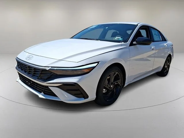 New 2026 White Hyundai SEL Sport image 3