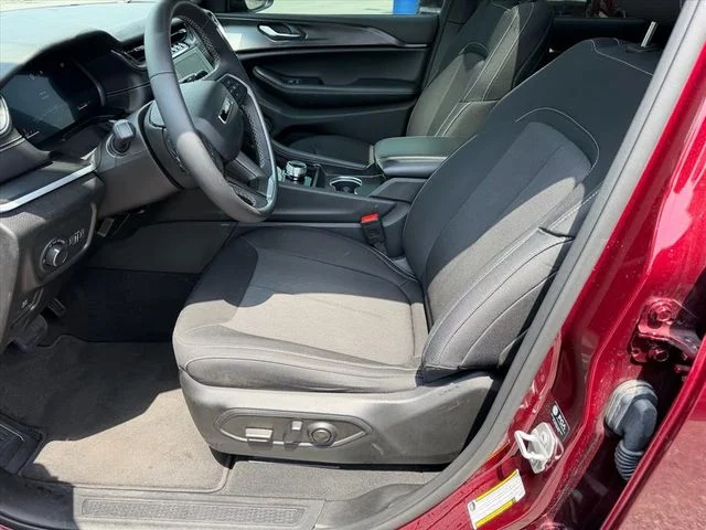 Used 2024 Red Jeep Laredo X image 8