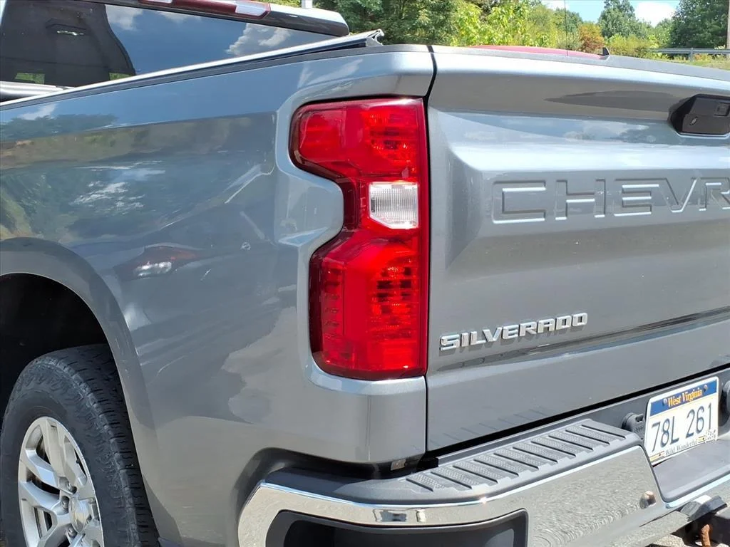 Used 2019 Satin Steel Metallic Chevrolet LT image 14