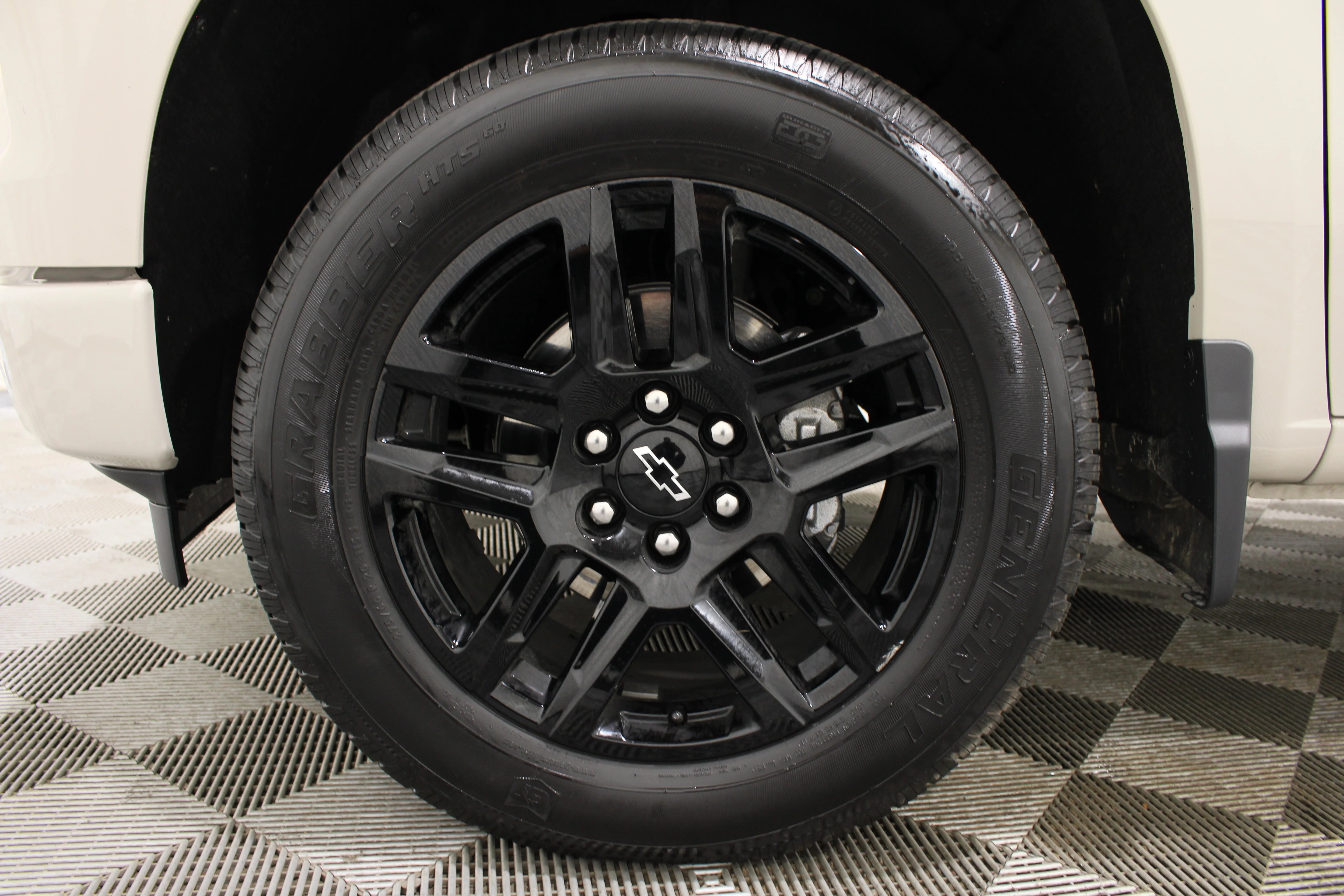 New 2026 White Sands Chevrolet Custom image 35