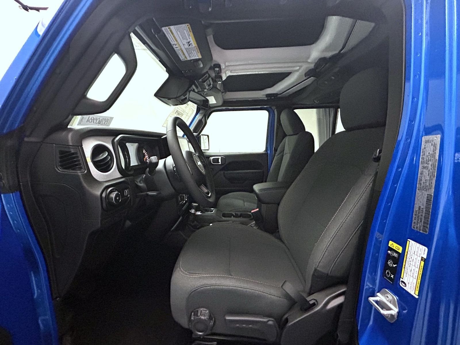 New 2026 Hydro Blue Pearl-Coat Exterior Paint Jeep Sport S image 10
