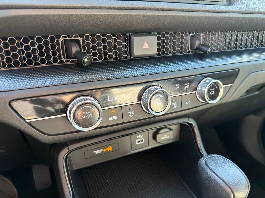2023 Honda CR-V LX - Photo 28