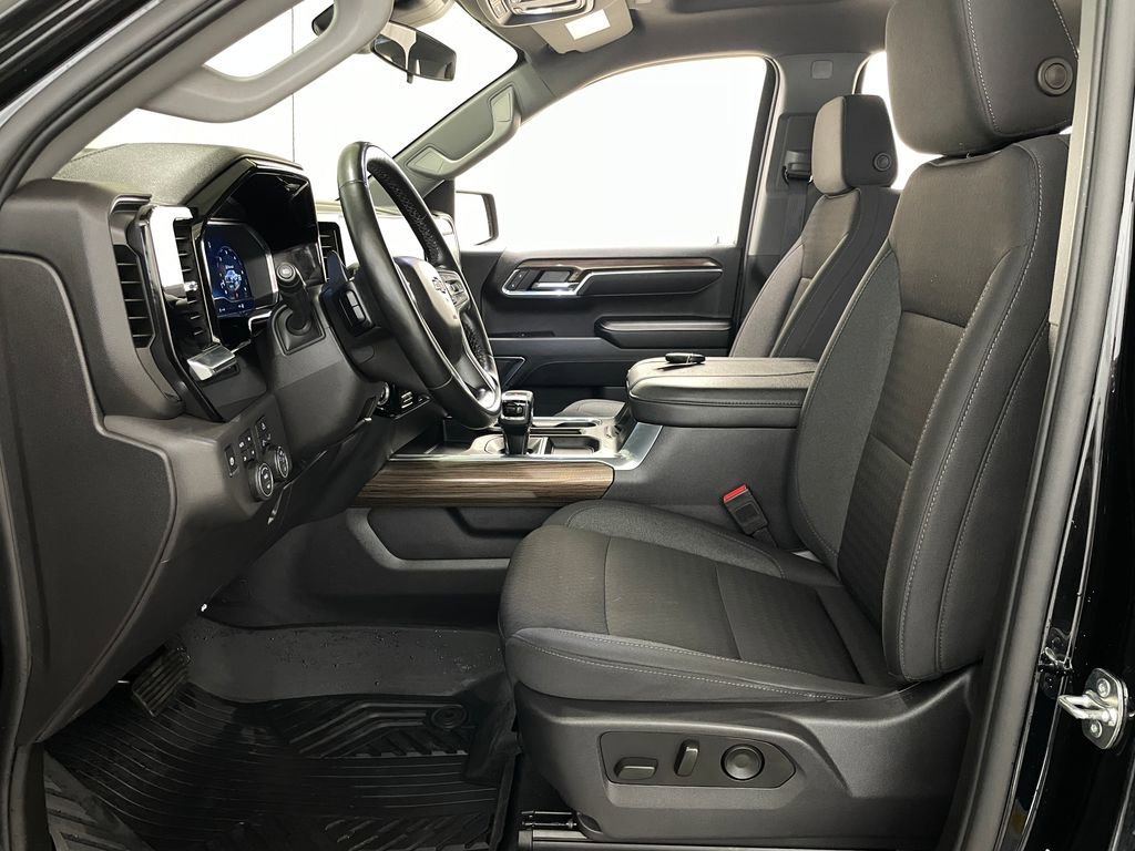 2025 Chevrolet Silverado 1500 LT Trail Boss - Photo 8