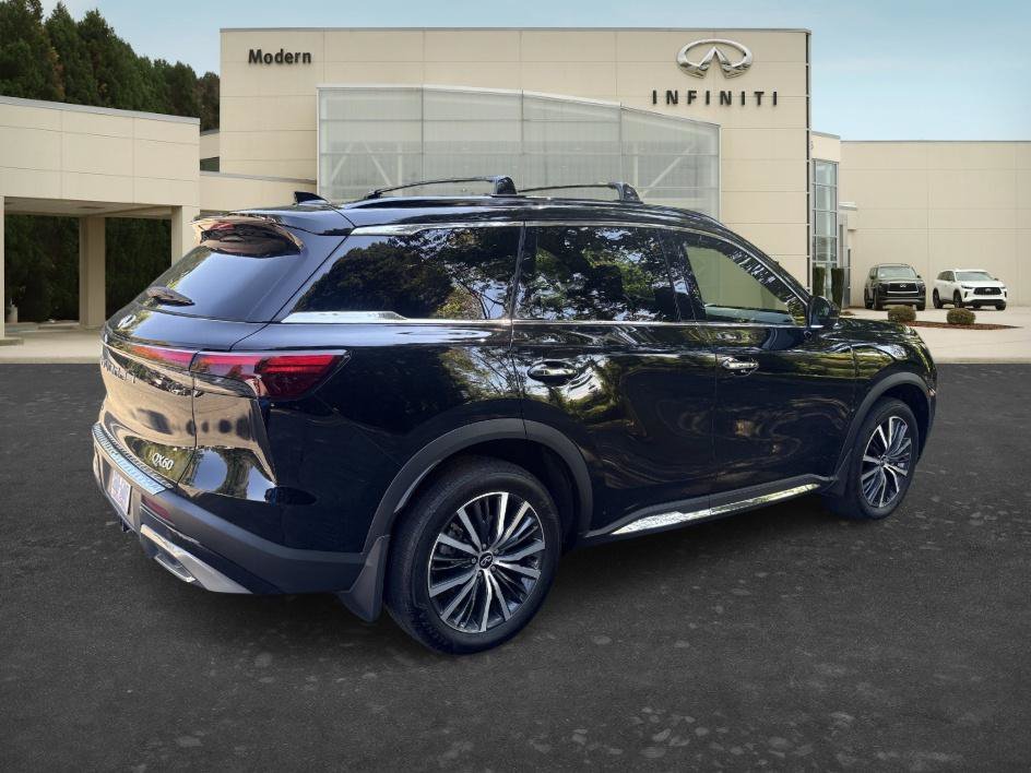 Certified Used 2025 Mineral Black INFINITI AUTOGRAPH image 9