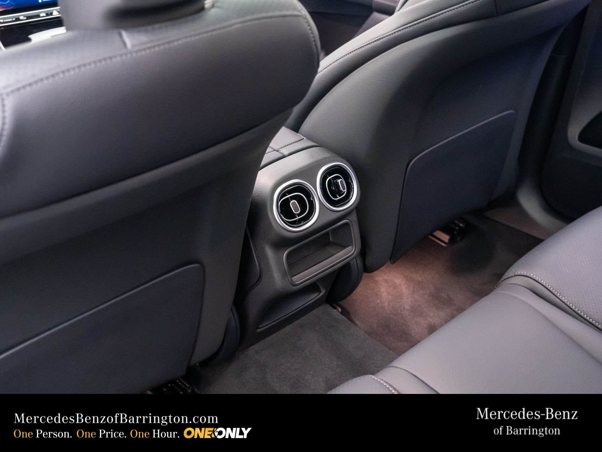 New 2026 Polar White Mercedes-Benz GLC 300 image 20