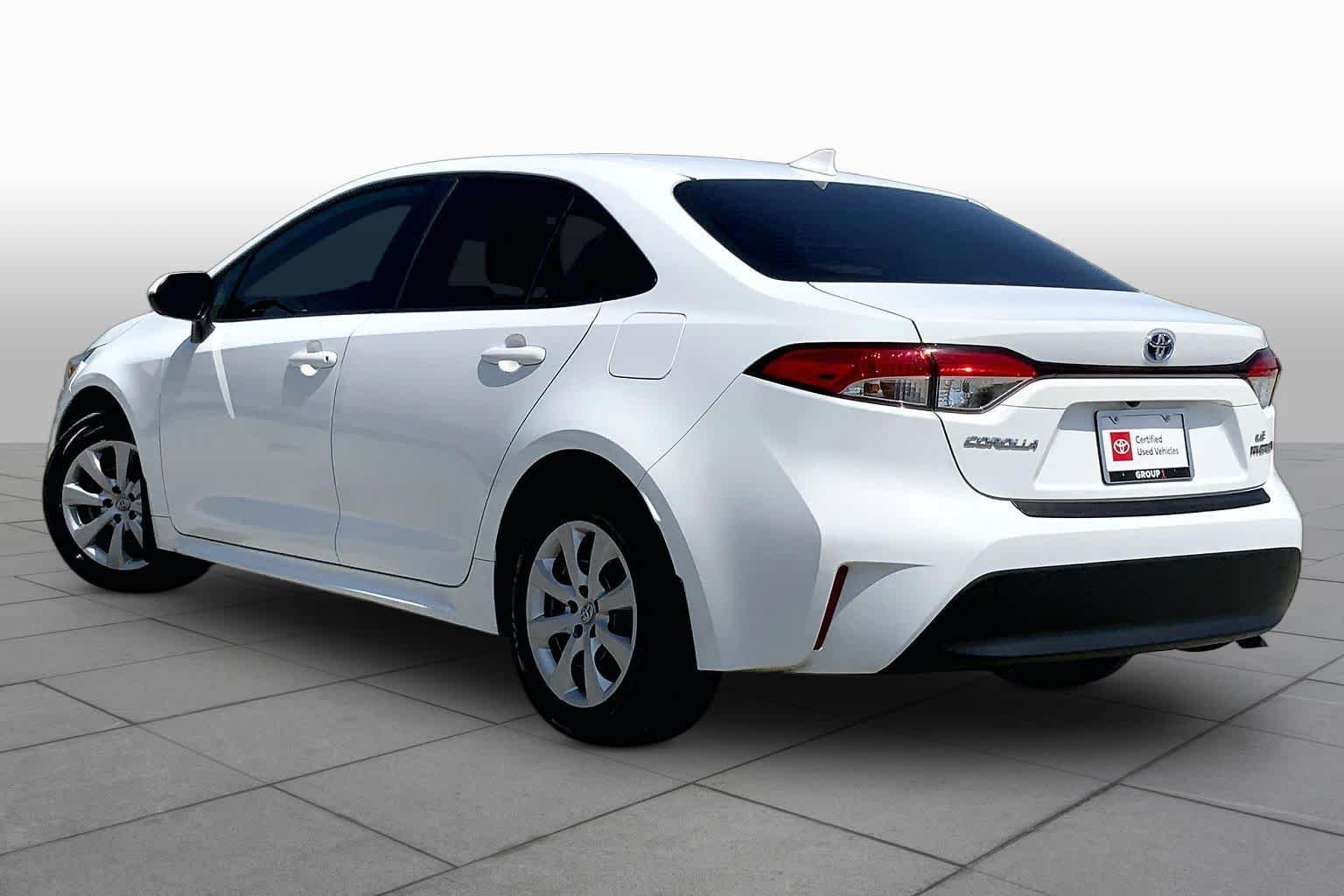 Used 2024 Ice Cap Toyota Hybrid LE image 12