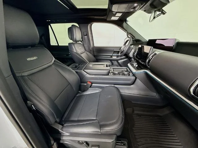 New 2026 Space Silver Metallic Ford MAX Platinum® image 66