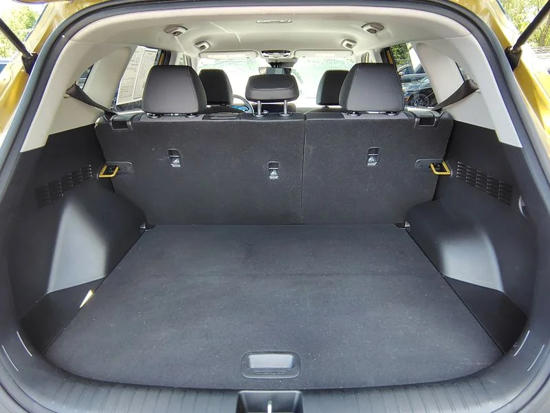 Used 2024 Green Kia S image 14