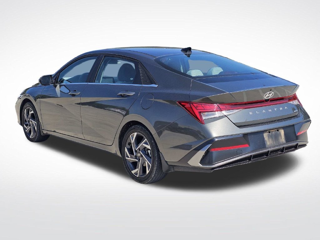 Used 2025 Gray Hyundai Limited image 9