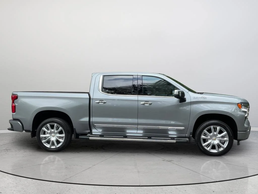New 2026 Chevrolet Silverado 1500 High Country 4D Crew Cab