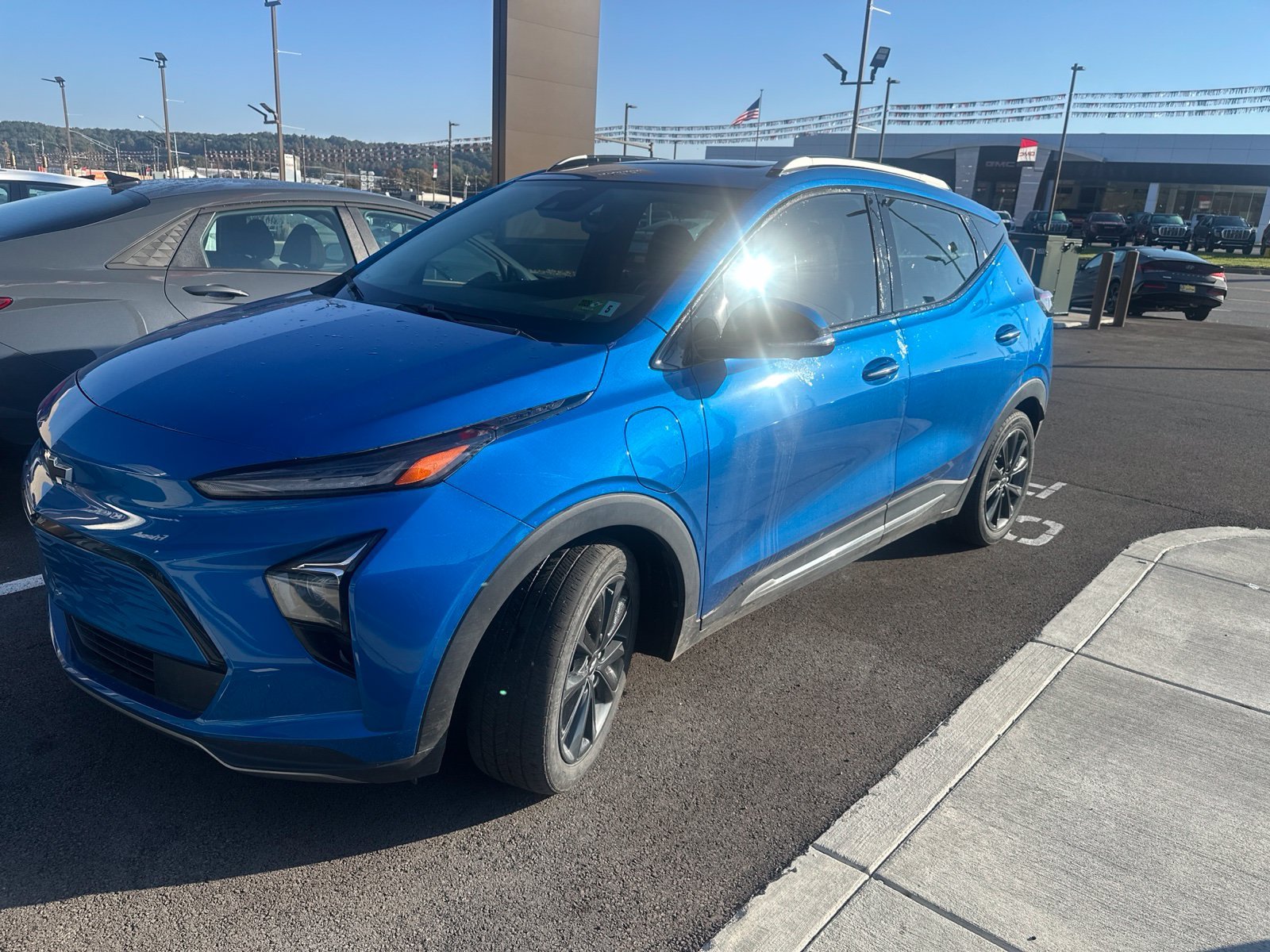 Used 2022 Blue Chevrolet Premier image 12