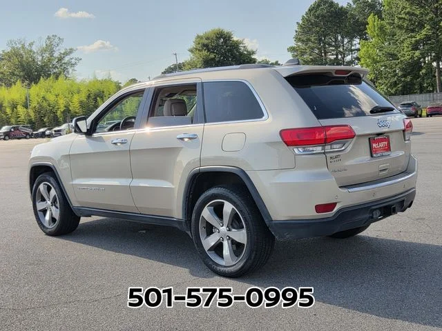Used 2015 Beige Jeep Limited image 3