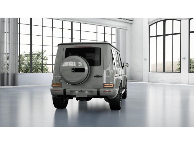 New 2027 MANUFAKTUR Arabian Grey Non- Metallic Mercedes-Benz AMG® G 63 SUV image 24