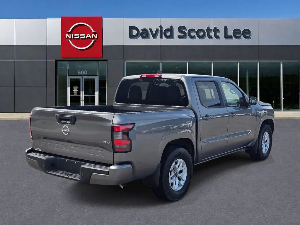 Used 2024 Gray Nissan SV image 7