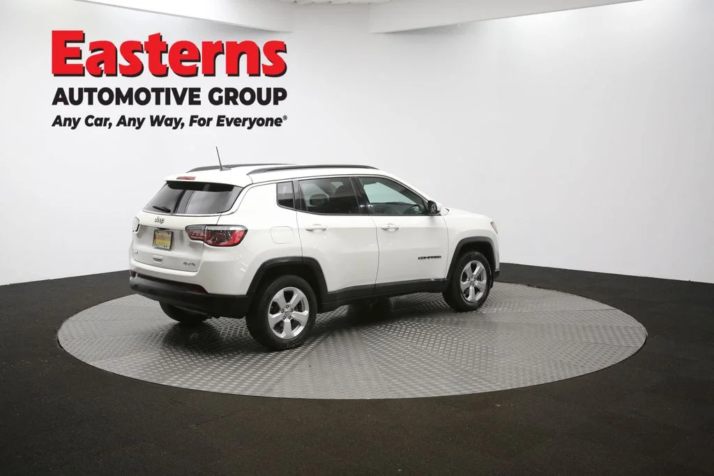 Used 2019 White Jeep Latitude image 41