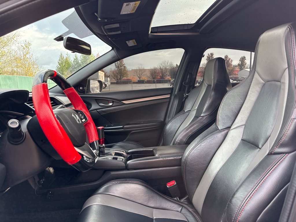 Used 2018 Modern Steel Metallic Honda Si image 9
