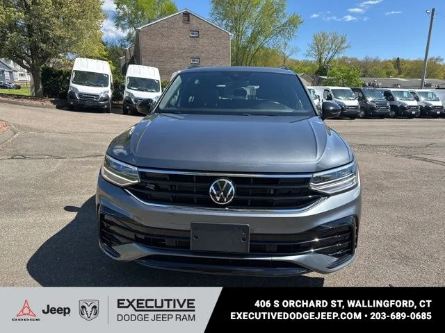 Used 2023 Gray Volkswagen 2.0T SE R-Line Black image 7