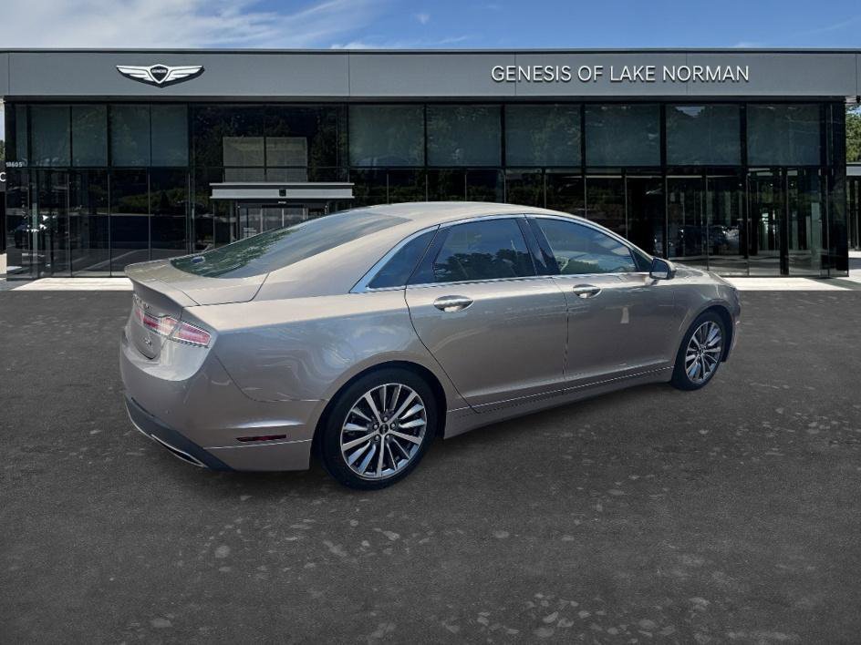 Used 2018 Mocha Metallic Lincoln Select image 5