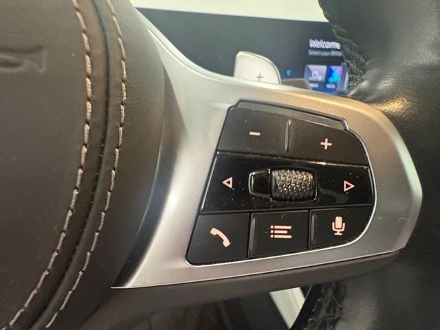 Used 2024 Gray BMW xDrive40i image 19
