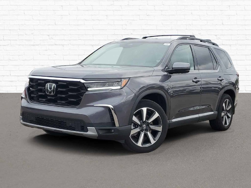 Certified Used 2025 Modern Steel Metallic Honda AWD Elite image 1