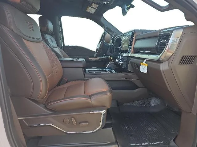 New 2027 Star White Metallic Tri-Coat Ford F-350® King Ranch® image 5