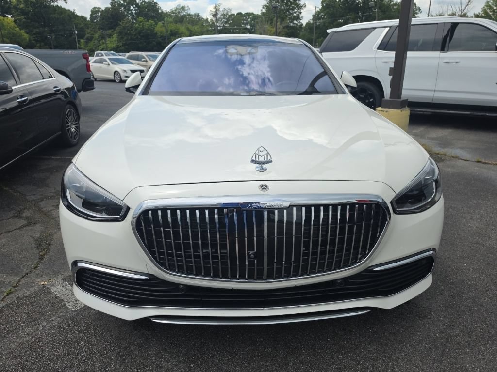 Used 2022 White Mercedes-Benz 4MATIC® image 2