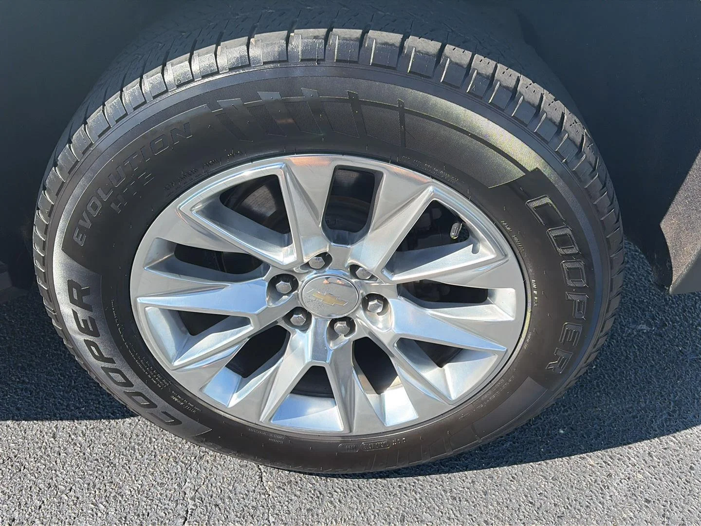 Used 2022 SUMMIT WHITE Chevrolet Premier image 39