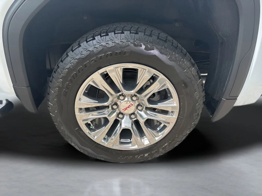 New 2026 Glacier White Tricoat GMC Denali image 37