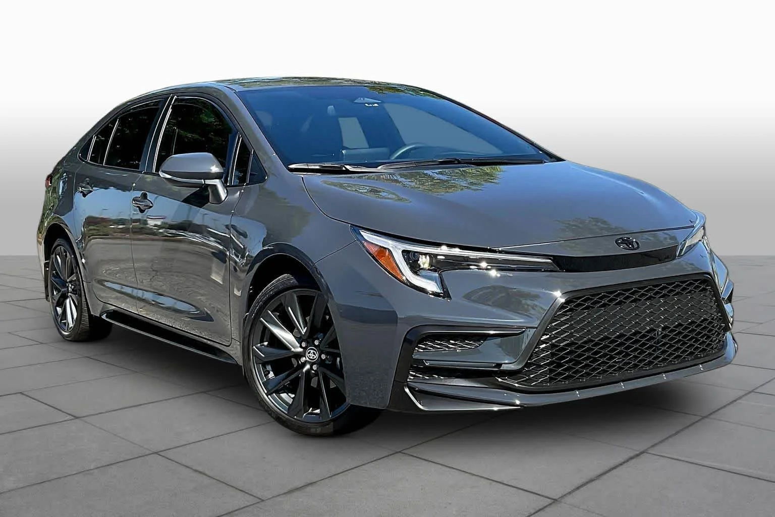 Used 2026 Underground Toyota SE image 3