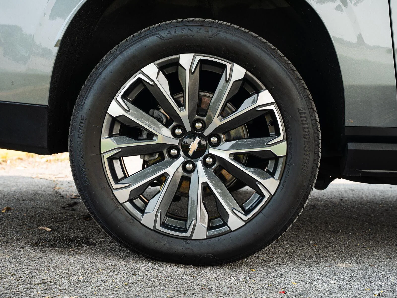 Used 2025 Sterling Gray Metallic Chevrolet High Country image 17