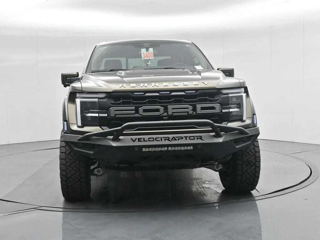 New 2025 Shelter Green Ford Raptor image 57