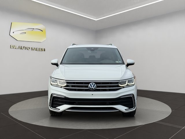 Used 2022 White Volkswagen SEL R-Line image 2