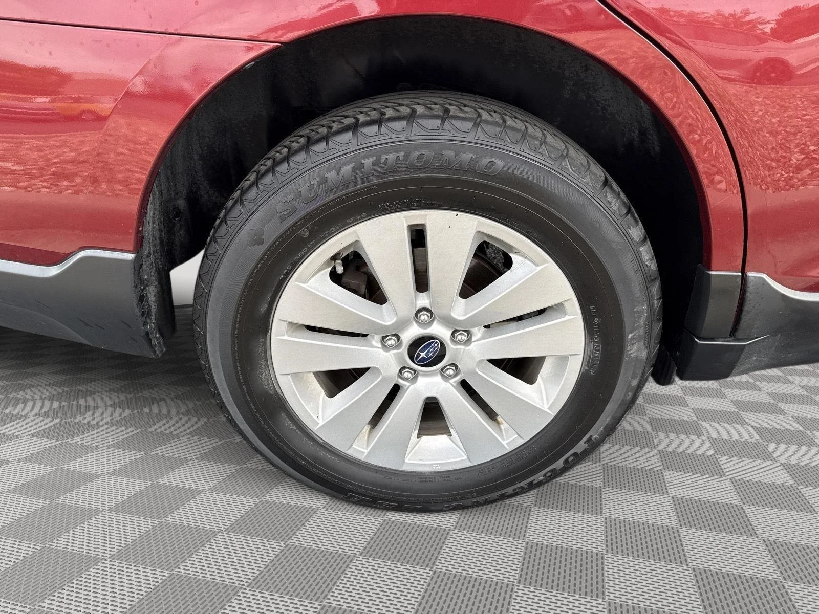 Used 2017 Venetian Red Pearl Subaru Premium image 17
