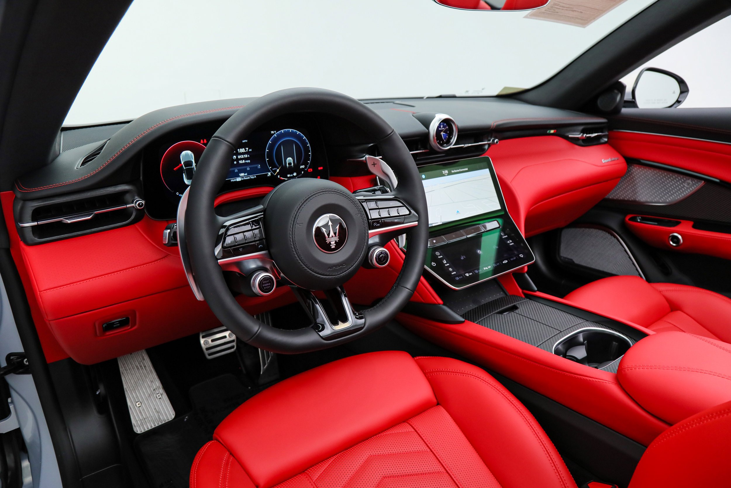 Used 2026 White Maserati  image 17