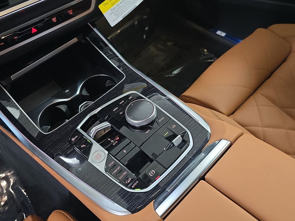 New 2027 Black Sapphire Metallic BMW xDrive40i image 19