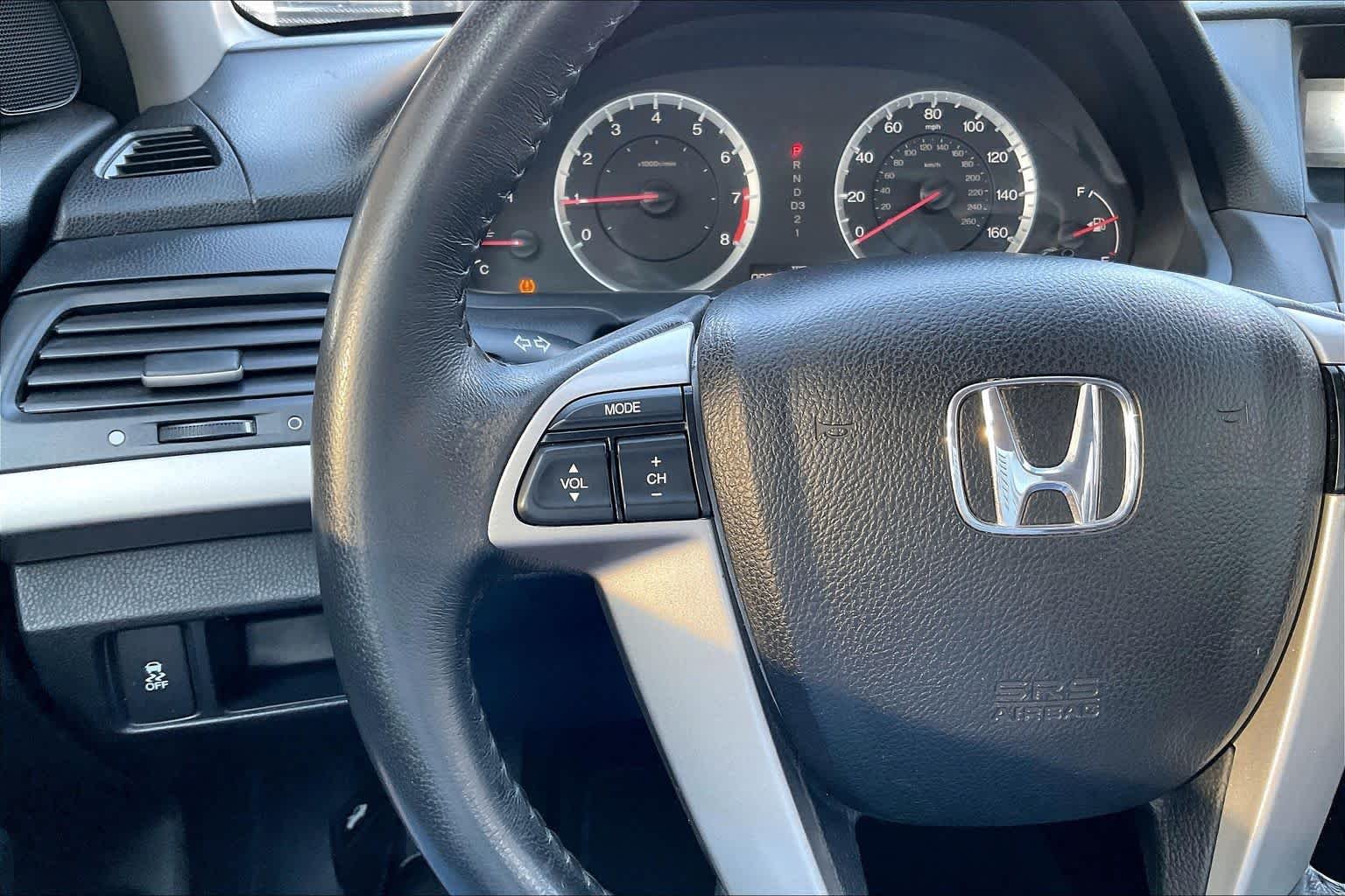 Used 2012 Polished Metal Metallic Honda SE image 22