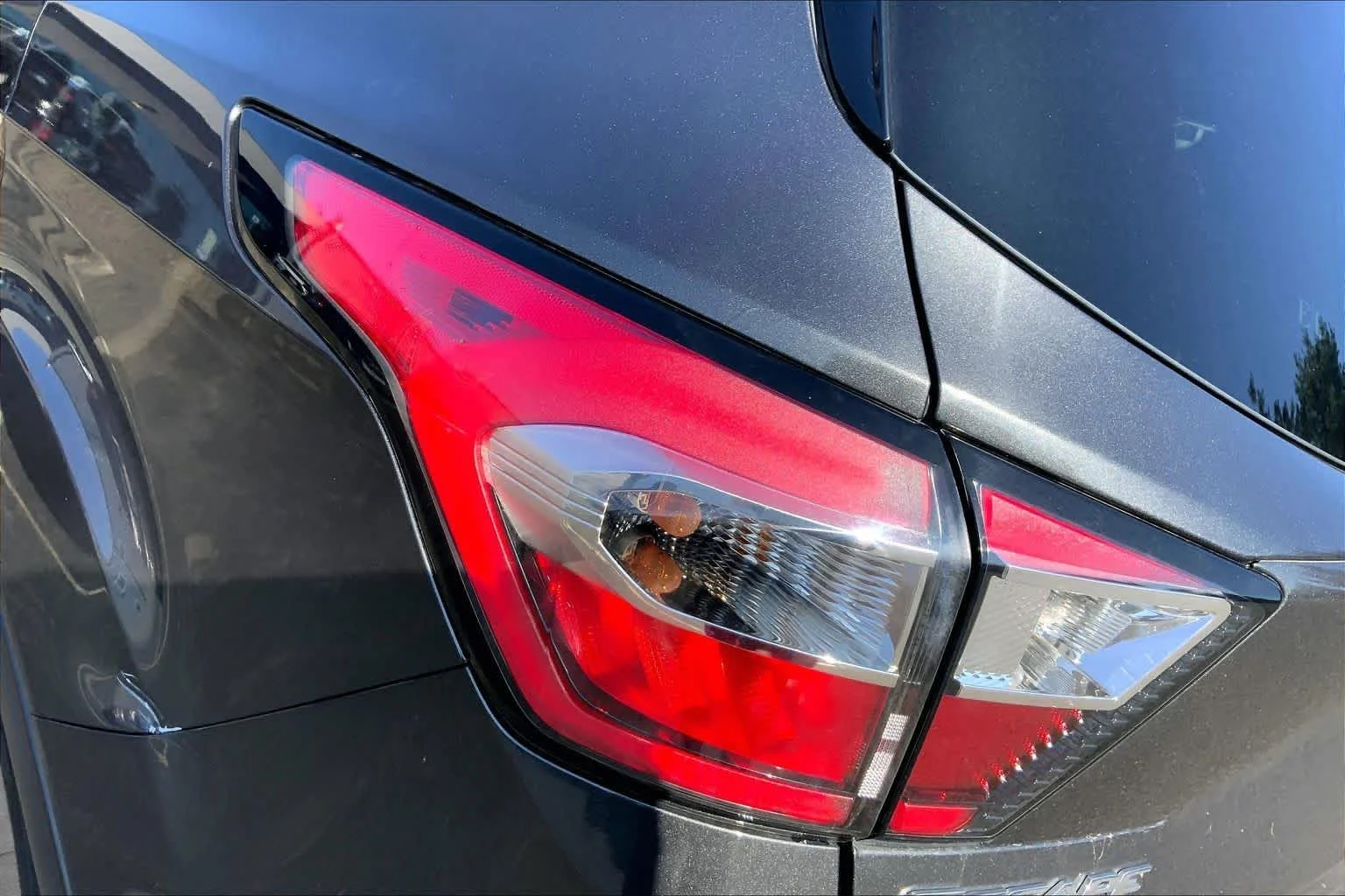 Used 2017 Magnetic Metallic Ford Titanium image 29
