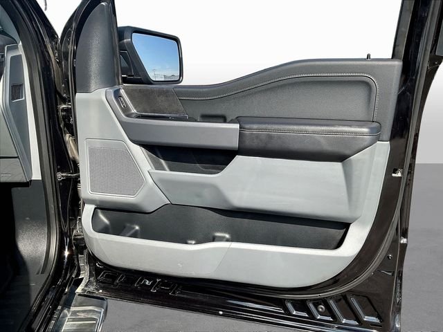 Used 2025 Black Ford XLT image 29