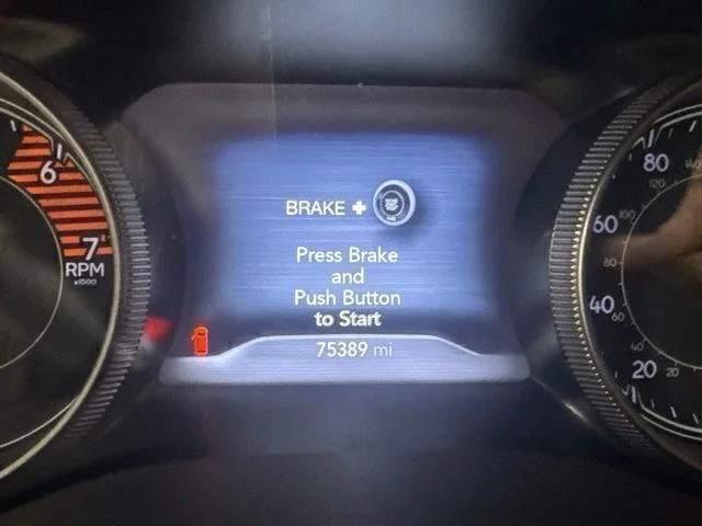Used 2019 Silver Jeep Limited image 14