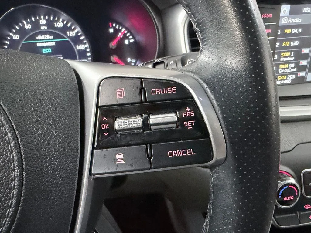 Used 2019 Snow White Pearl Kia SX image 23