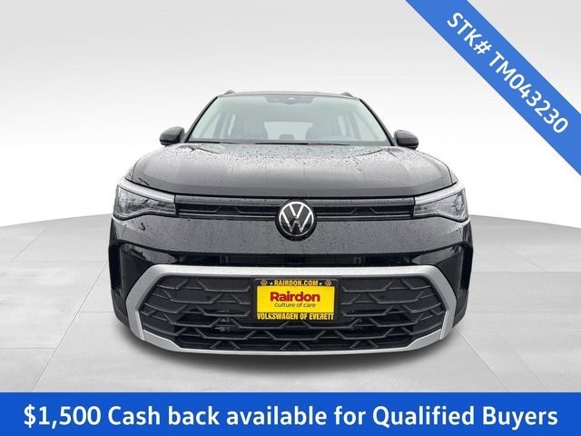 New 2026 Deep Black Pearl Volkswagen SE image 2